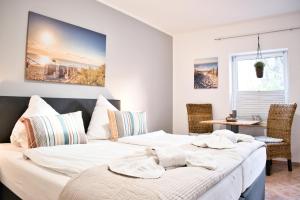 Gallery image of Doppelzimmer 2 Hechtsuppe by Pharus Appartements in Koserow