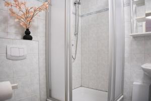 Gallery image of Doppelzimmer 2 Hechtsuppe by Pharus Appartements in Koserow