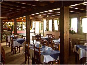En restaurant eller et spisested på Hotel Miramare