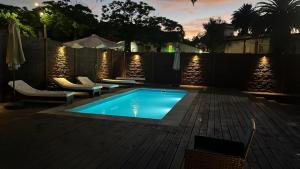 La pileta dentro o cerca de Hotel Select