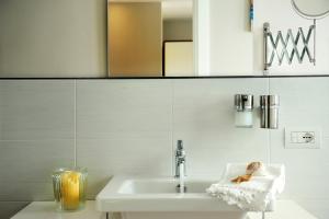 Koupelna v ubytování Atticobianco B&B + 52 fotografií