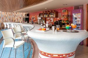 MUR Apartamentos Buenos Aires Gran Canaria italokat is kínál
