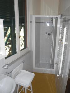 Koupelna v ubytování Albergo Caprile