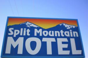 Üldine mäevaade või majutusasutusest Split Mountain Motel pildistatud vaade