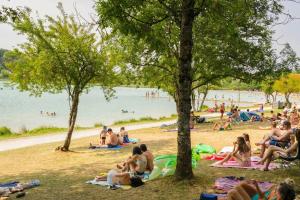 Gallery image of Camping - Piscine - ccagfdb in Clairvaux-les-Lacs