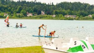 Gallery image of Camping - Piscine - ccagfdb in Clairvaux-les-Lacs +3 photos