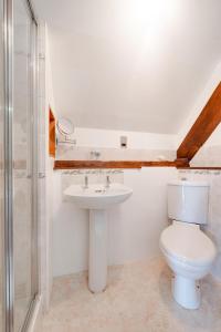 a bathroom with a toilet and a sink and a shower at 2 Bed in Meshaw oc-meadow in Meshaw +19 photos