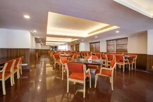 Hotel BMS餐厅或其他用餐的地方