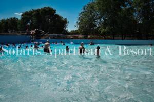Fotografia z galérie ubytovania Solaris Apartman&Resort v destinácii Cserkeszőlő + 32 fotografií