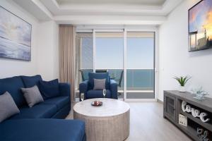 Gallery image of Relax and Splash in Paradise Encantame Towers C 1703 in Playa Encanto