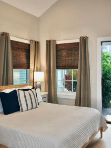 Gallery image of Key West Light Suite in Key West +35 photos