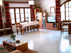 A television and/or entertainment centre at Summer Lodge