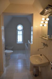 Koupelna v ubytování Hotel Zámeček na Čeladné