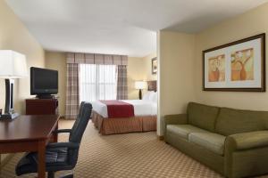 Ruang duduk di Comfort Inn & Suites