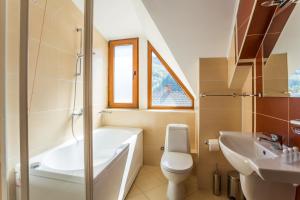 Koupelna v ubytování Family Hotel Teteven
