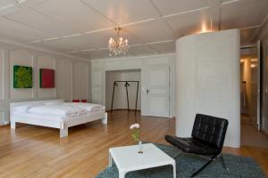 Postel nebo postele na pokoji v ubytování Hotel Restaurant Schwert Thun
