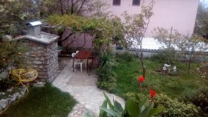 Vonkajšia záhrada v ubytovaní Guesthouse Filepi