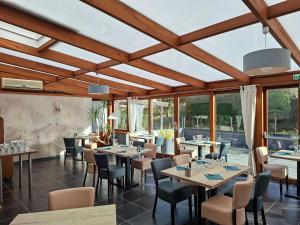 En restaurant eller et andet spisested på Hotel Bal
