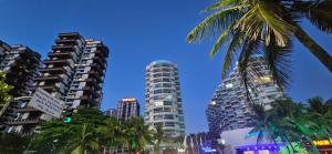 Gallery image of Beachfront Condo Large Apartament in Rio de Janeiro