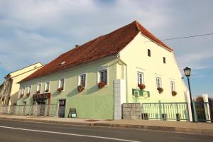 Budova, kde se penzion nachází