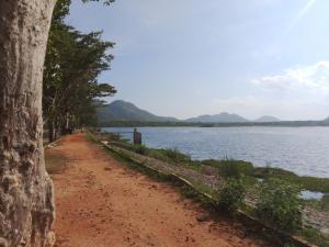 Gallery image of Senaya Holidays Resort in Kataragama +1 photo