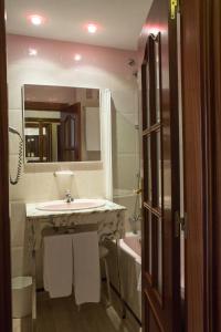 Koupelna v ubytování Hotel Tibur