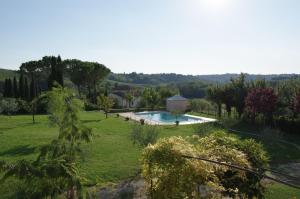 Изглед към градината в Il Gufo del Chianti или наблизо