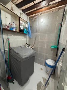 a bathroom being remodeled with a shower and a toilet at Apartamento na Praia do Francês AL in Praia do Frances +16 photos