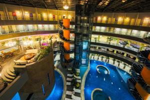 A piscina em ou perto de Doğa Thermal Health & Spa