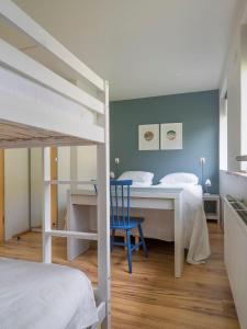 Seydisfjördur Guesthouseにあるベッド