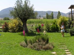 Zahrada ubytování Apartamentos La Borda Castillon