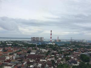 Ein allgemeiner Blick auf Gresik oder ein Stadtblick von des Hotels aus