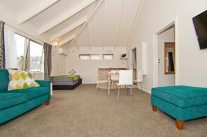 Gallery image of The Olive Motel in Coromandel Town