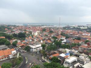 Ein allgemeiner Blick auf Gresik oder ein Stadtblick von des Hotels aus