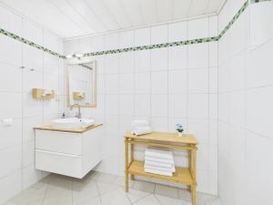 Et badeværelse på Boutique73 Suite Garden + 28 billeder