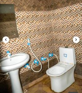 Gallery image of Hotel GS Plaza & Restaurant in Kuberpur