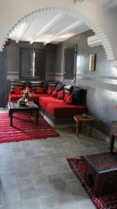 Riad Jardin des Orangers的休息区