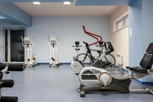 Posilňovňa alebo fitness centrum v ubytovaní Apartamenty Casa Marina + 37 fotografií