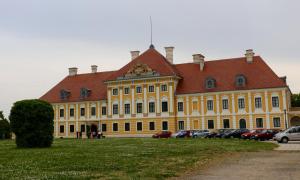 Photo de la galerie de l'établissement Holiday home with private parking Vukovar, à Vukovar