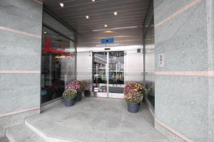 Facciata o entrata di New renovated apartment in center of Davos