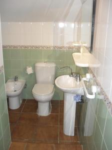 A bathroom at Alcaraván 32