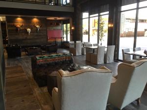 Posezení v ubytování Firebrand Hotel