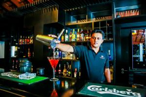 Nápoje v ubytování The Covanro Airport Hotel - Katunayake + 37 fotografií