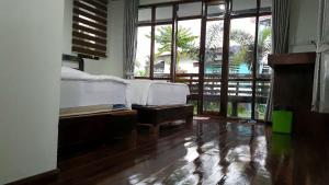 Kuchyň nebo kuchyňský kout v ubytování Muangway Garden Ville