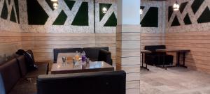 Thức uống tại Radhika Hotel