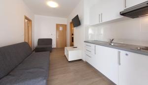 Gallery image of Villa Klara Apartments in Baška Voda +23 photos