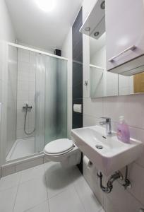 Koupelna v ubytování Guesthouse Villa Klara
