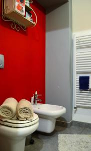 MezzegraにあるTremezzina Appartamento Red & Greyのギャラリーの写真