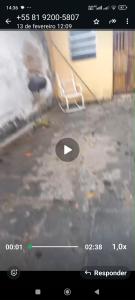 a screenshot of a video screen with a picture of a chair at Casa em Bezerros in Bezerros +6 photos