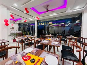 Restaurant o un lloc per menjar a Raghuvansh